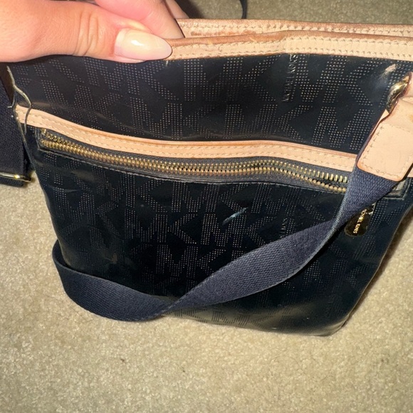Michael Kors Glossy Black Crossbody Bag - Picture 5 of 6
